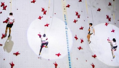 国际攀岩速度大师赛落幕 中国队斩获2金4银1铜