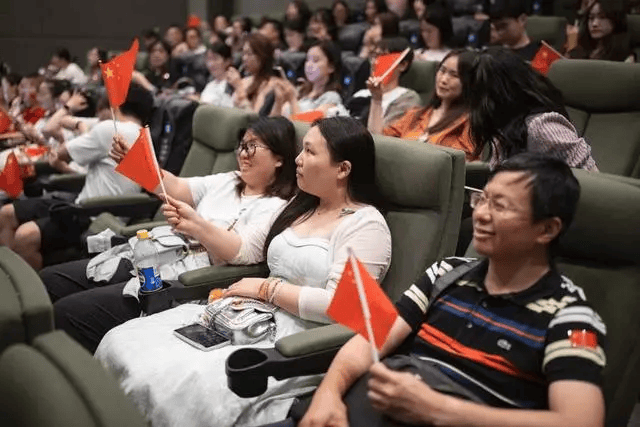一张“电影票”直达巴黎？腾讯云让观众沉浸式影院看奥运