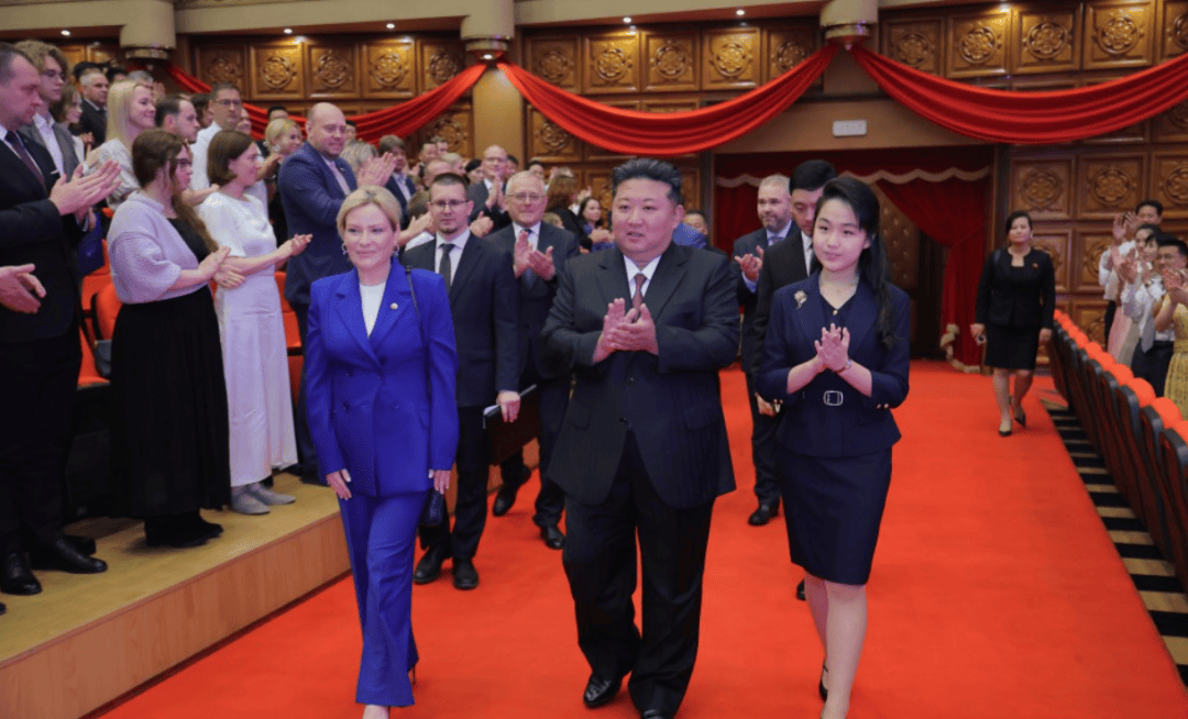 这场重要活动，金正恩再次携女出席