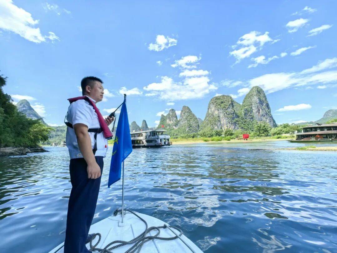 2025年中秋国庆假期桂林辖区安全发送旅客74.18万余人次