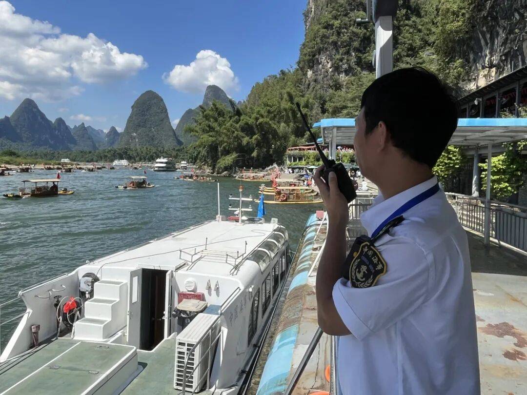 2025年中秋国庆假期桂林辖区安全发送旅客74.18万余人次